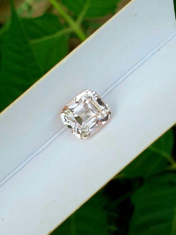 Imperial Topaz From Katlang | 3.45 ct - Image 2