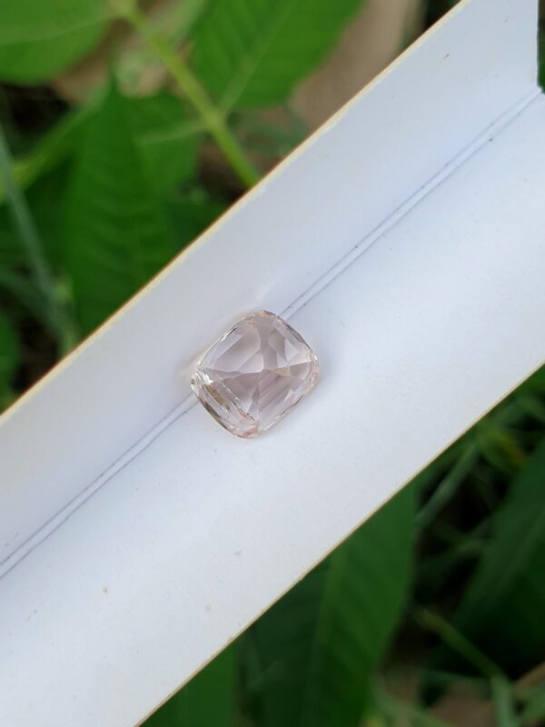 Imperial Topaz From Katlang | 3.45 ct - Image 4