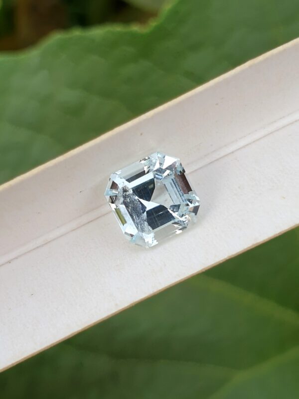 Aquamarine | Light Blue  | 1.95 ct - Image 3
