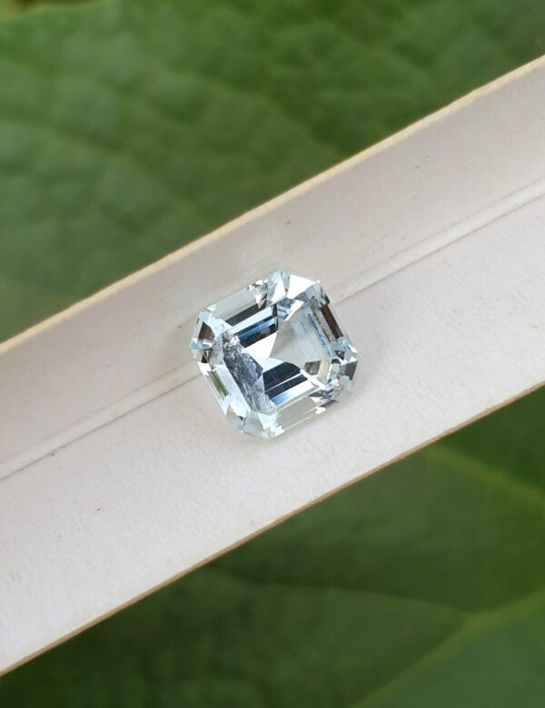 Aquamarine | Light Blue  | 1.95 ct - Image 2