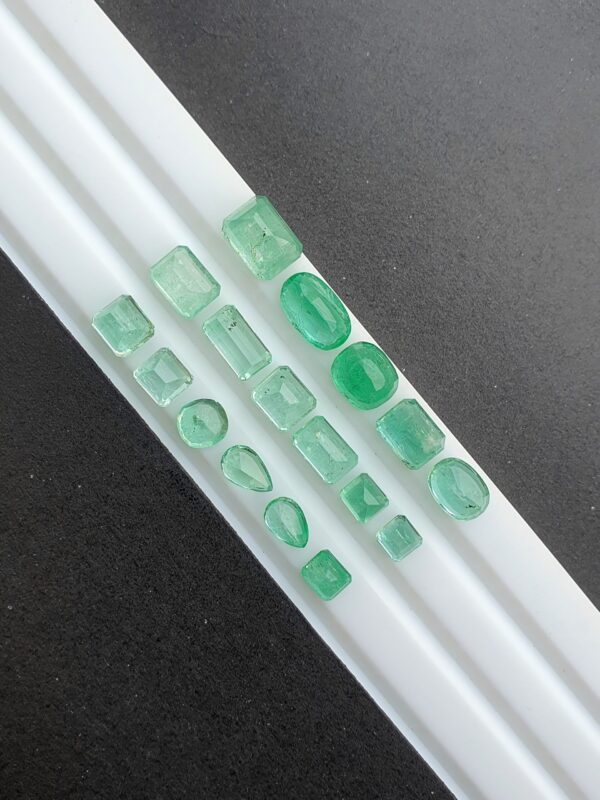 Emerald Lot From Panjshir Afghanistan Transparent | 16.40 ct - Image 7