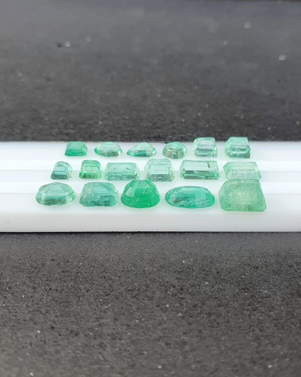 Emerald Lot From Panjshir Afghanistan Transparent | 16.40 ct - Image 8