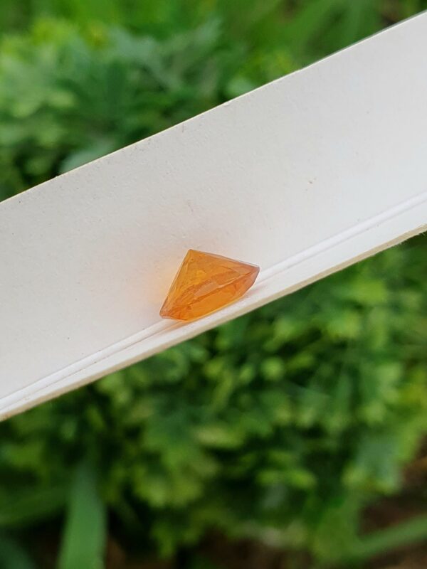 Clinohumite Round Brilliant Cut From Tajikistan | 2.43 ct - Image 5