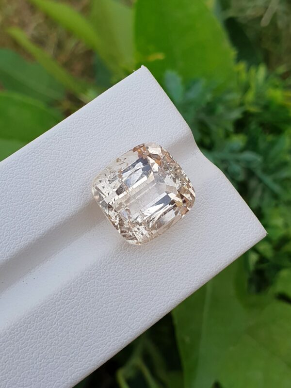 Imperial Topaz Stone From Katlang | 14.53 ct