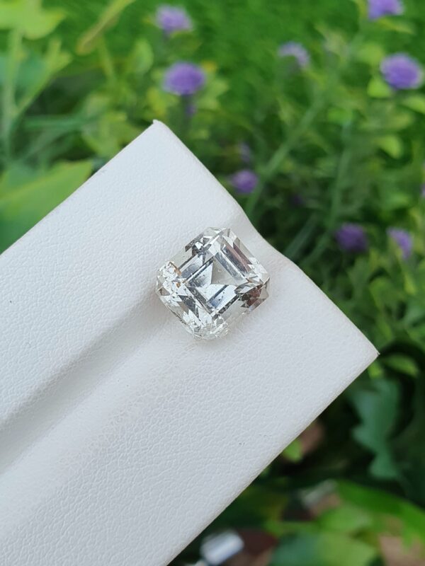 Imperial Topaz Stone Imperial Natural From Katlang | 6.08 ct