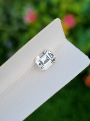 Topaz Stone Loupe Clean Loose Faceted From Katlang 2.33 ct