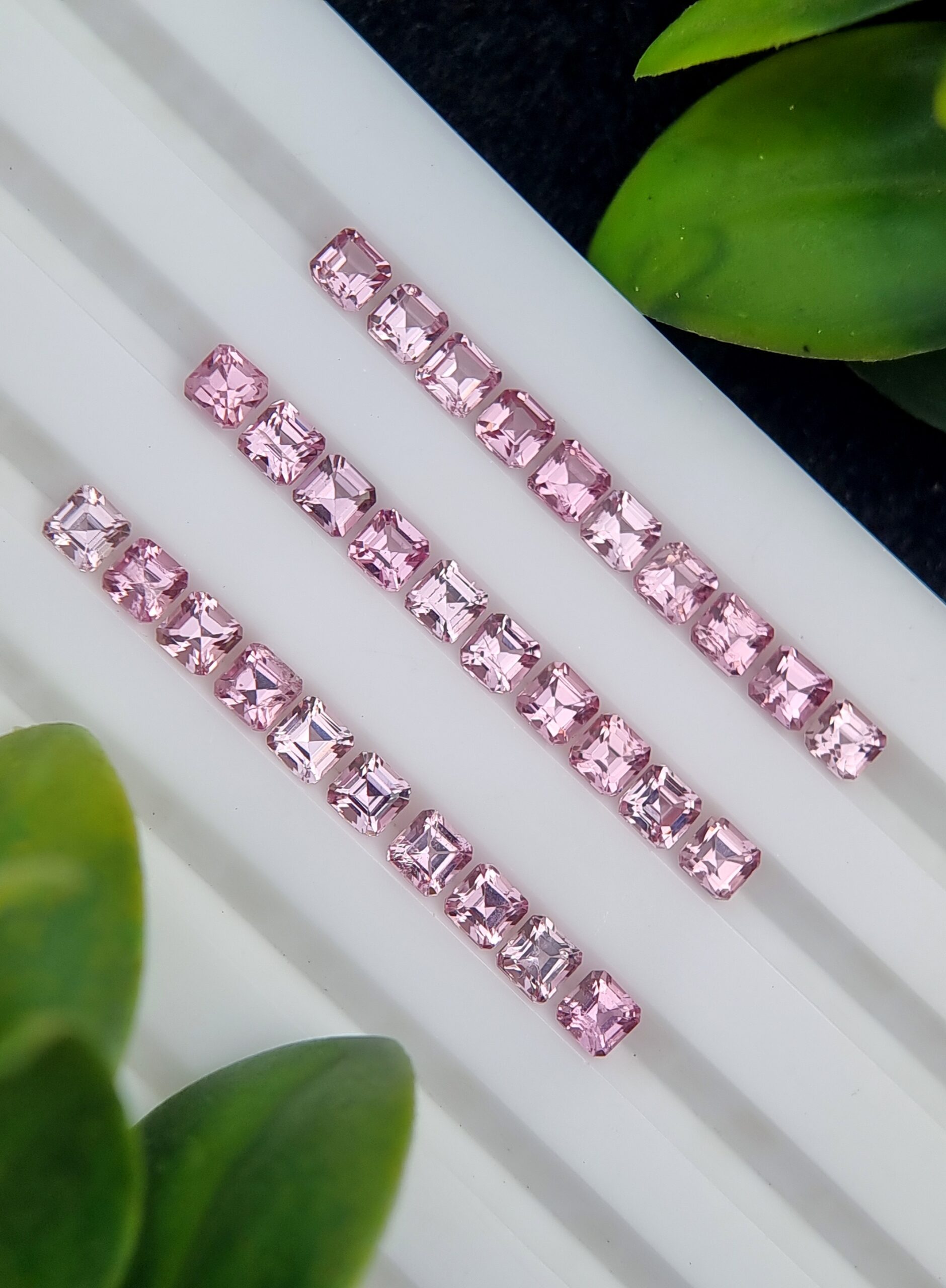 Calibrated Pink Spinel Gemstones Collection - 5.74 ct, 30 Stones, Originating from Tajikistan