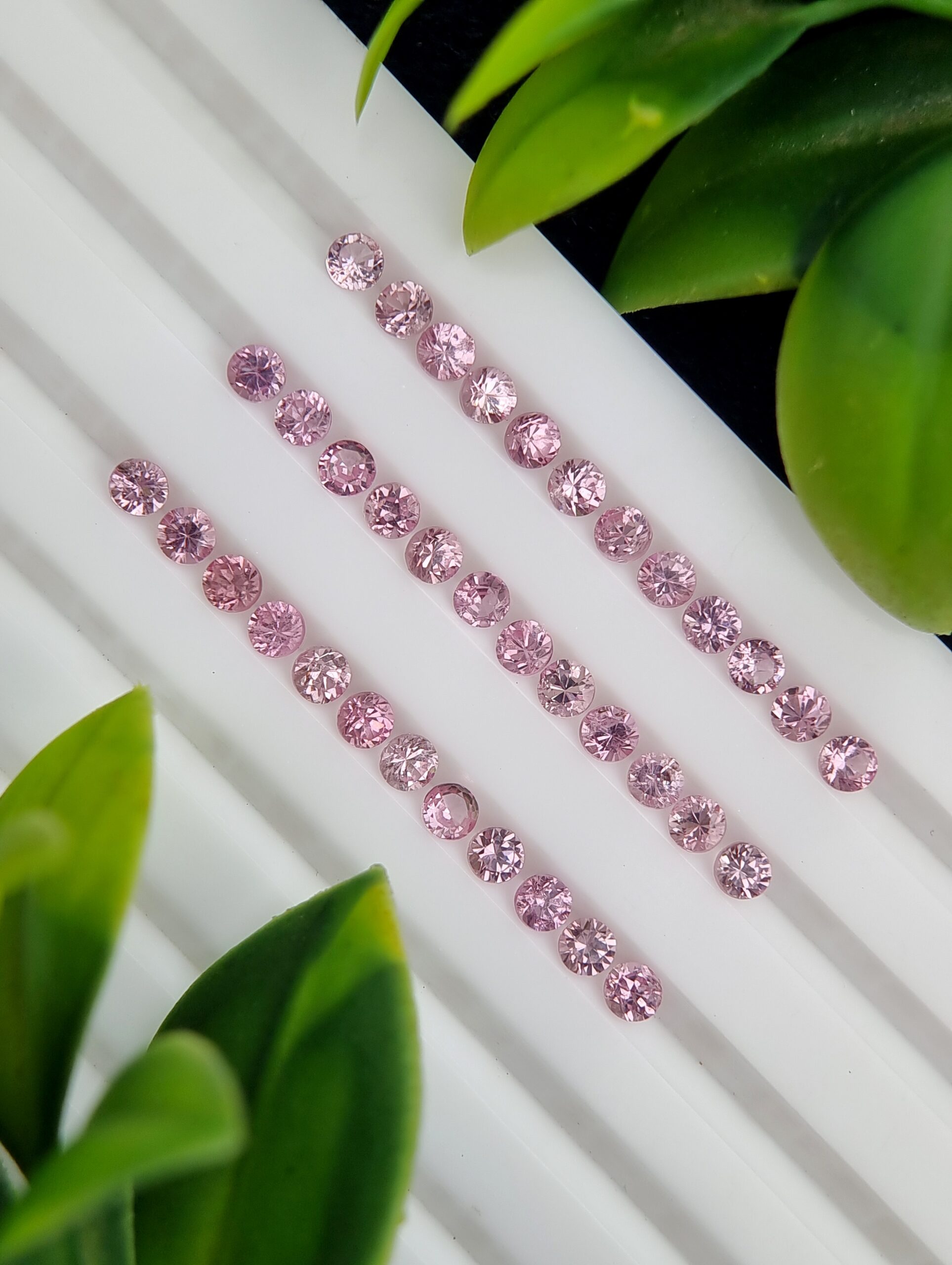 Natural Pink Spinel Gemstone Lot: 36 Round Stones, 5.41 ct, Calibrated