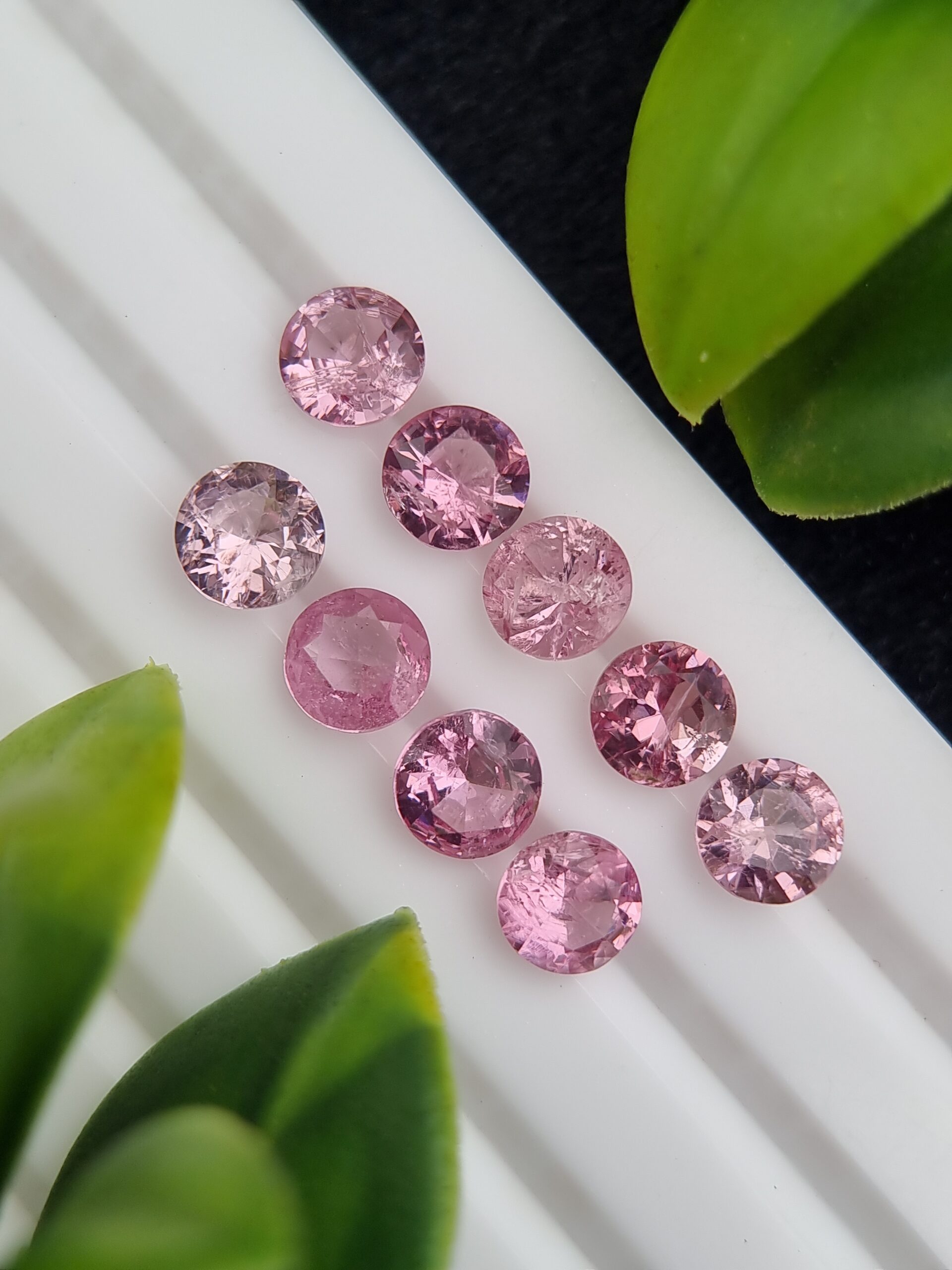 Lustrous Pink Spinel Lot from Tajikistan - 9 Calibrated Gems, 7.57 ct