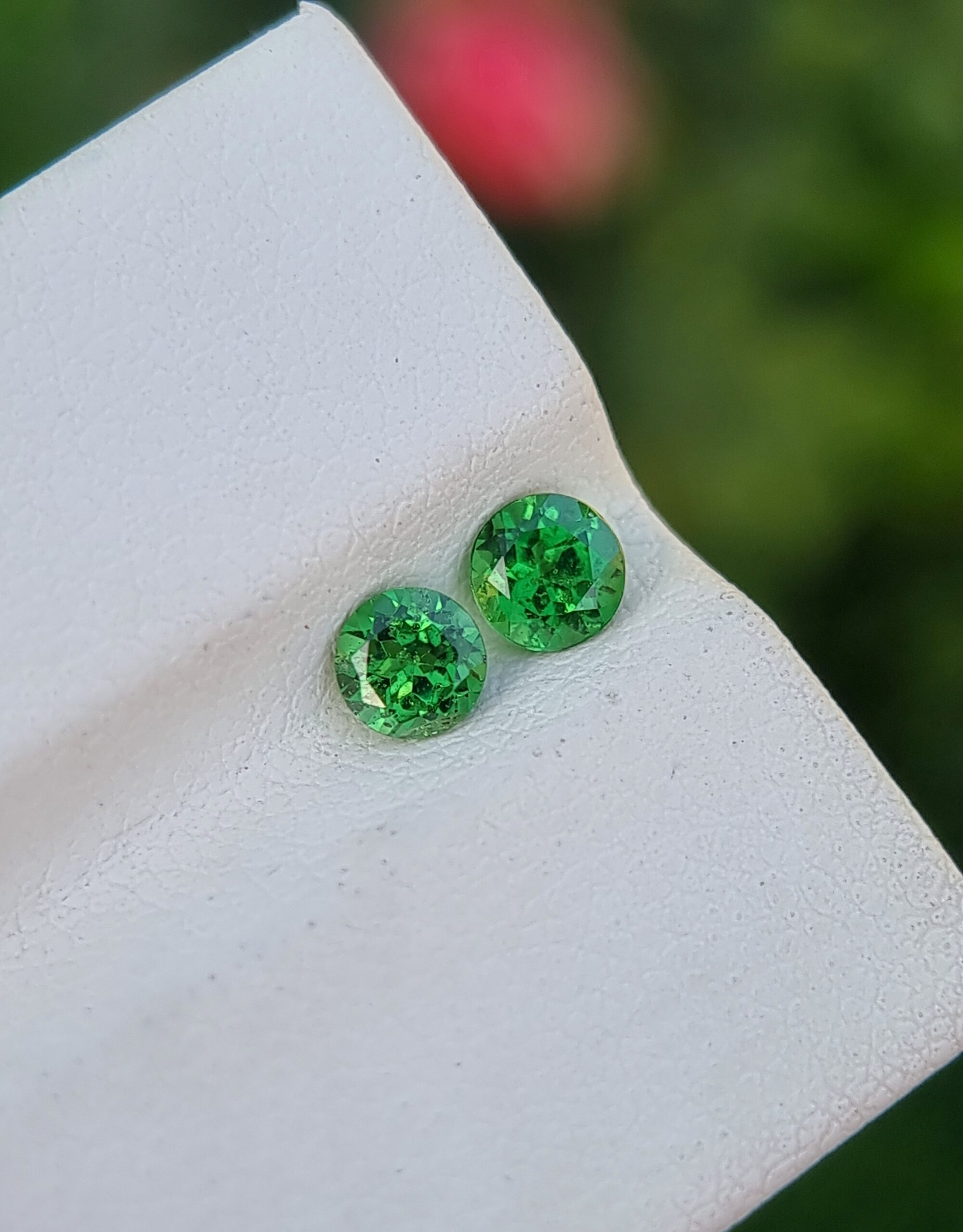 Exquisite Natural Tsavorite Garnet Matching Pair - Vibrant Green Round Gemstones