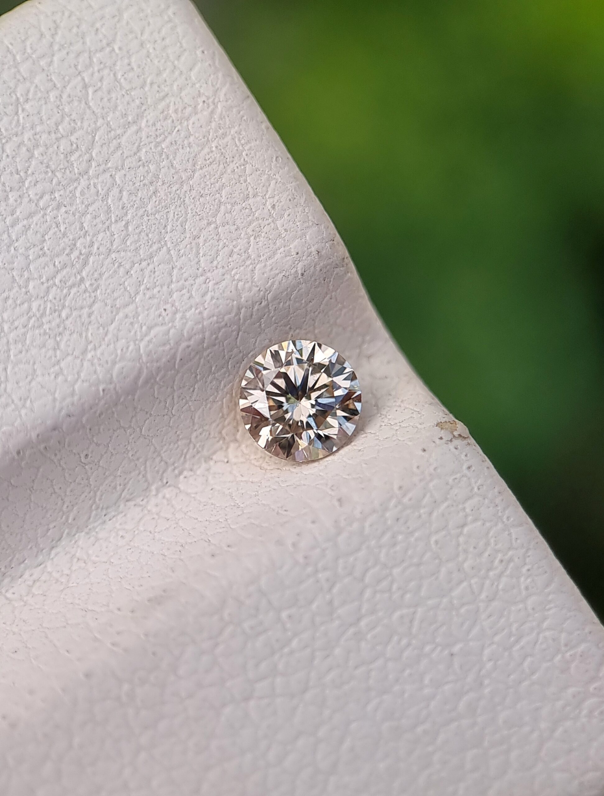 0.32 Carat Natural Round Brilliant Diamond, Q-R Color, SI2 Clarity – Certified