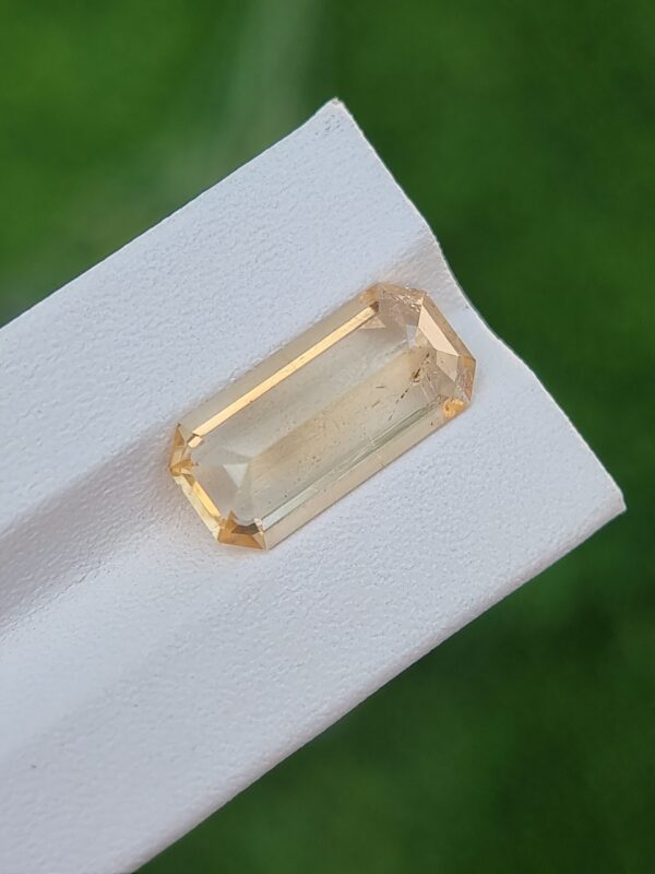 Natural 6.30 ct Imperial Yellow Topaz from Katlang, Pakistan – Untreated - Image 5