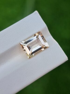 Natural Imperial Topaz from Pakistan - 4.11 ct, Light Yellow, Rectangular