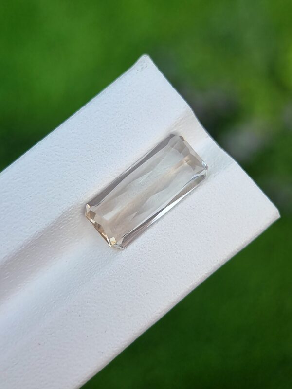 6.48 ct Natural Imperial Topaz - Untreated, Eye Clean, Light Yellow - Image 5
