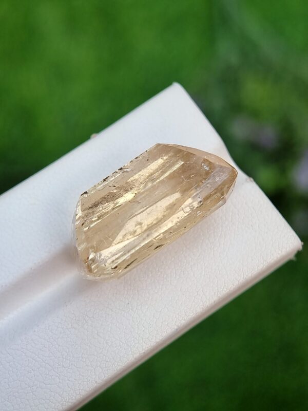 Natural Imperial Topaz (60.56 ct) - Yellow Cushion Cut from Katlang, Pakistan - Image 4