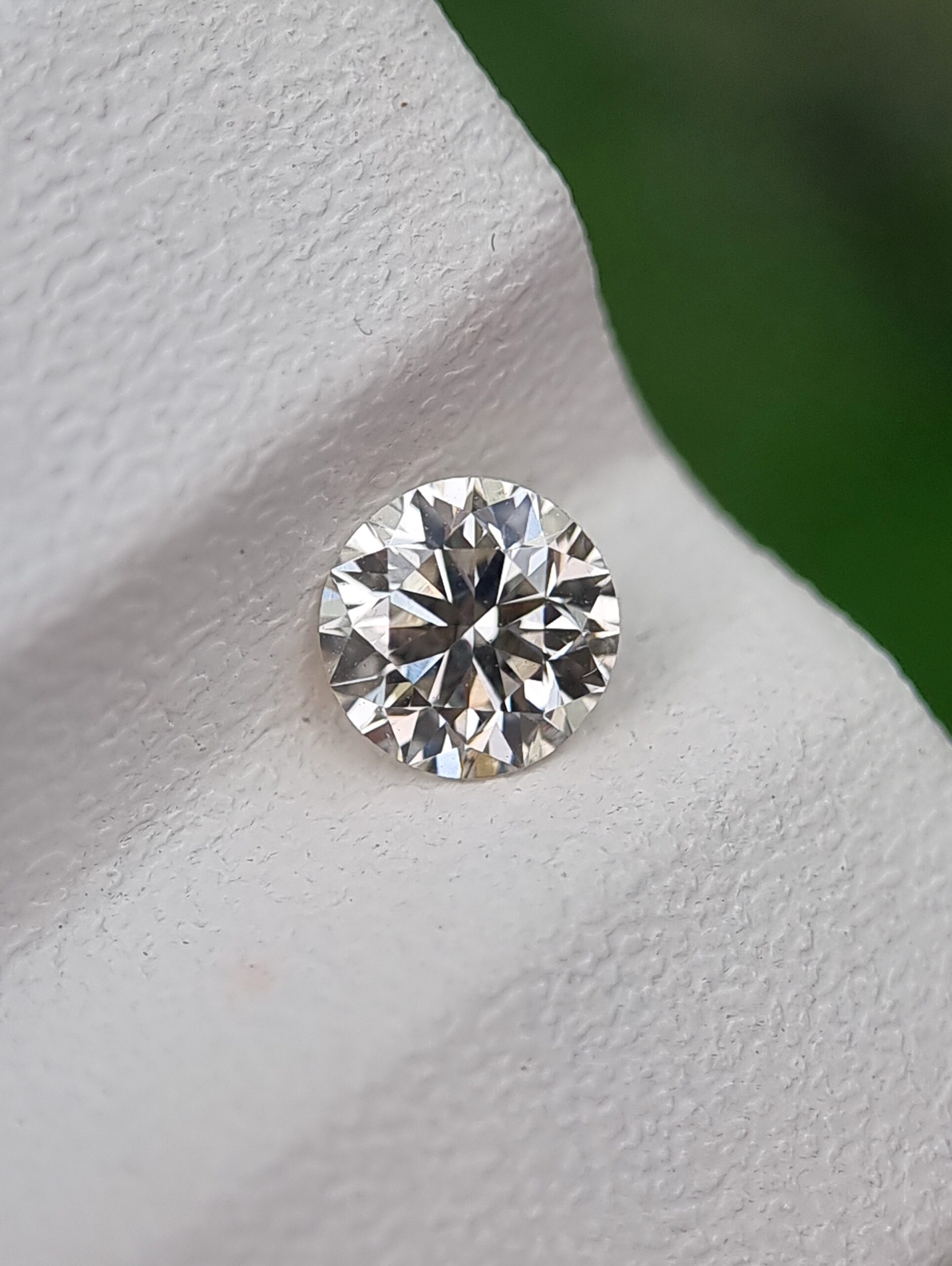 0.50 ct Round Brilliant Cut Natural Diamond - J Color, SI1 Clarity, Certified