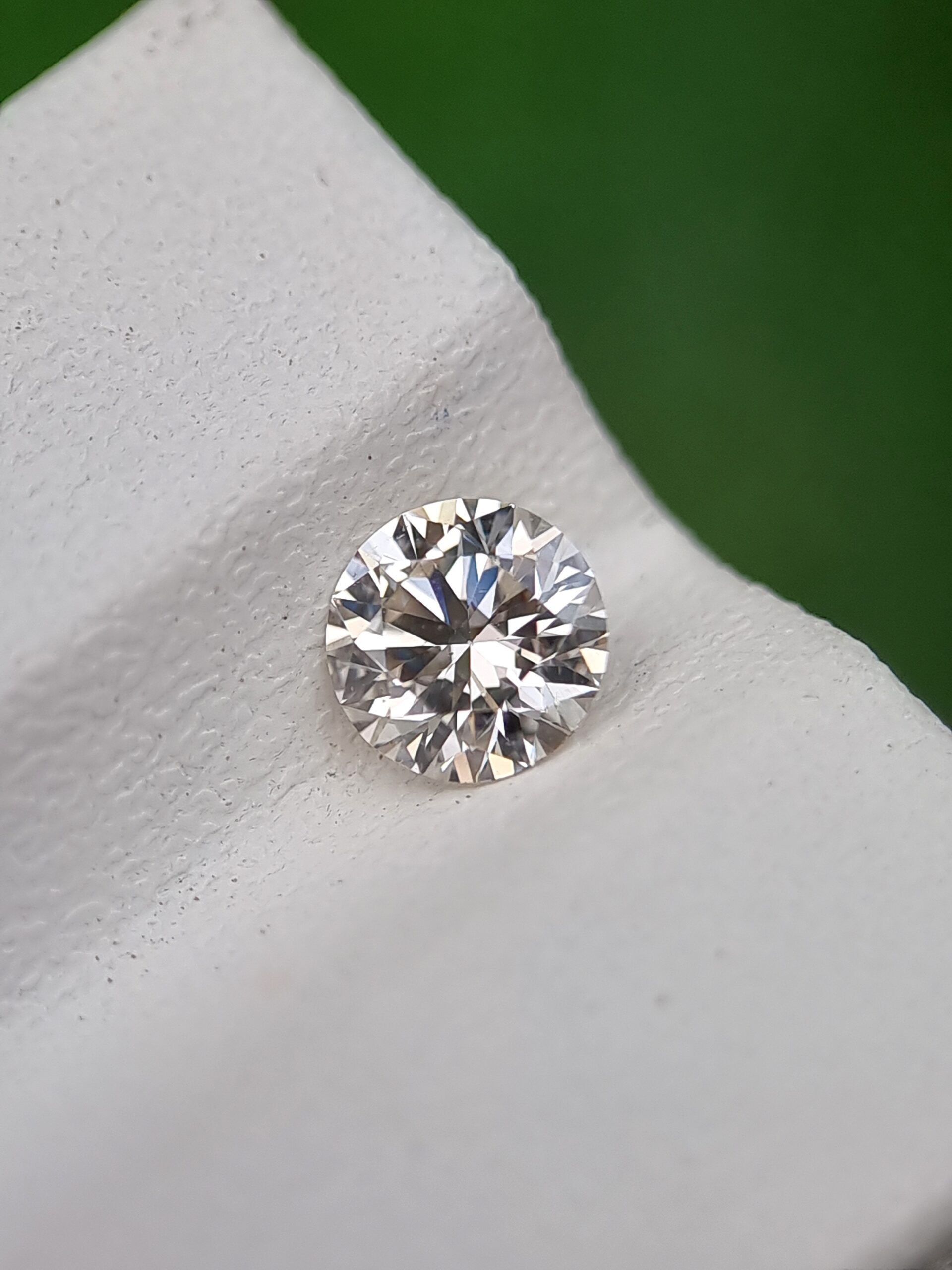 0.50 ct Round Brilliant Cut Natural Diamond - I Color, SI1 Clarity, Certified