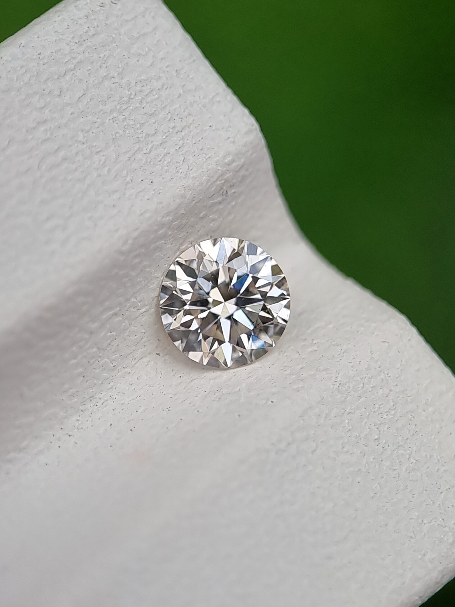 0.51ct Round Brilliant Cut Natural Diamond - I Color, SI1 Clarity, Certified