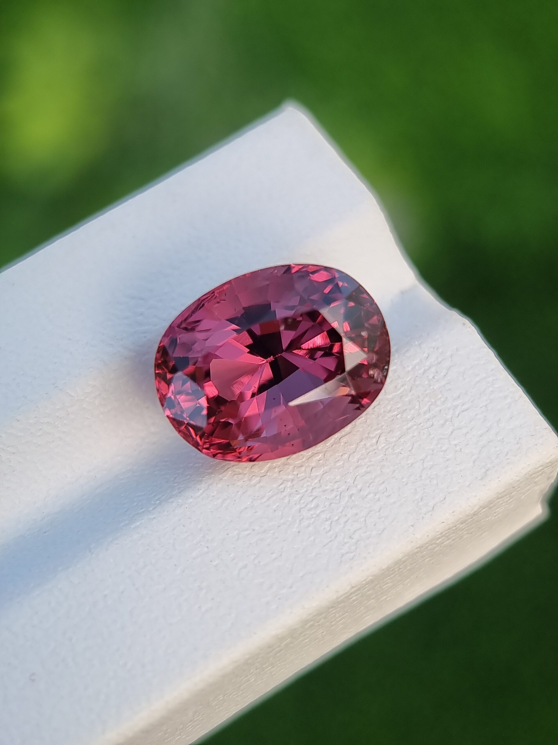 7.57 ct Natural Spinel – Oval Cut, Purplish Red Gemstone from Badakhshan, Afghanistan