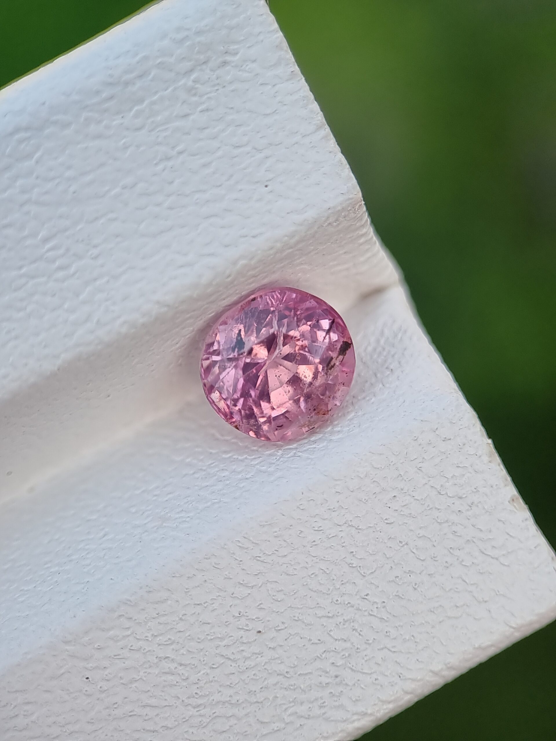 1.61 ct Natural Sapphire – Round Cut, Purplish Pink Gemstone from Afghanistan