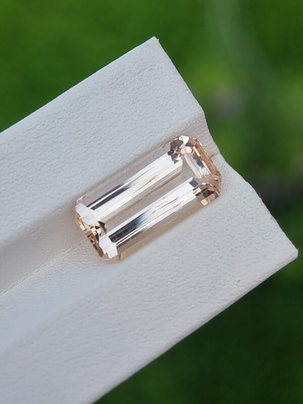 8.36 ct Natural Imperial Topaz – Emerald Cut, Light Orange Gemstone from Katlang, Pakistan - Image 3