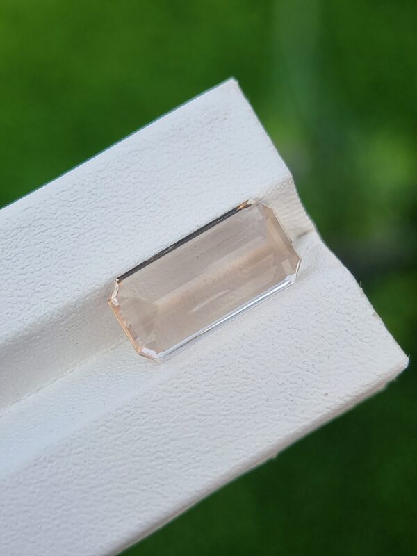 8.36 ct Natural Imperial Topaz – Emerald Cut, Light Orange Gemstone from Katlang, Pakistan - Image 5