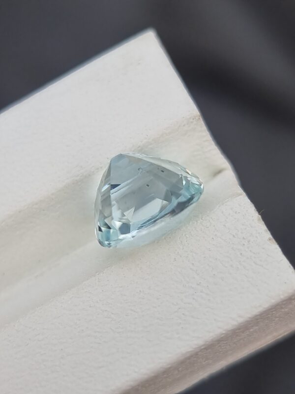 Natural Light Blue Aquamarine, 5.05 Carats Cushion Cut from Afghanistan (Untreated) - Image 3