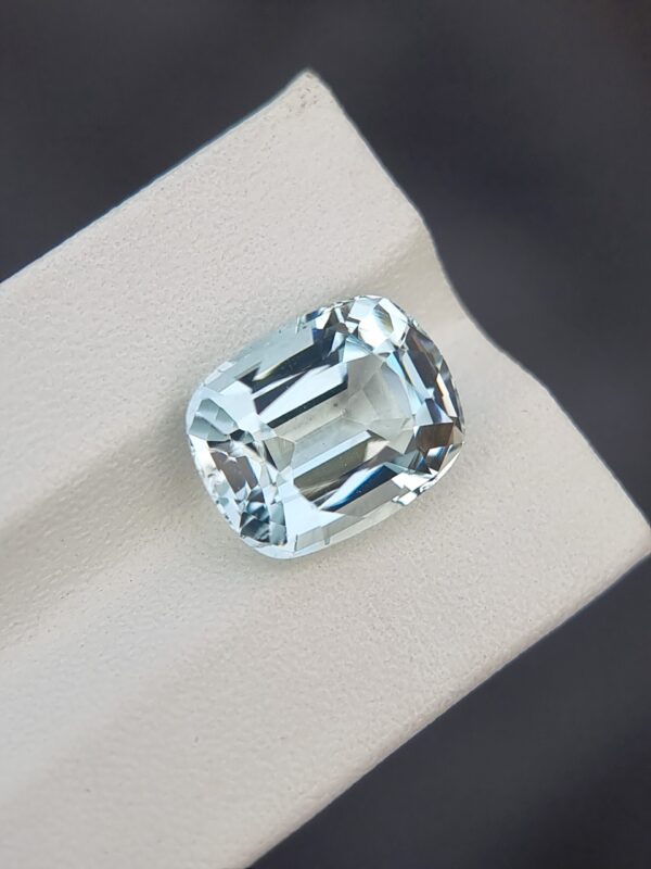 Natural Light Blue Aquamarine, 5.22 Carats Cushion Cut from Afghanistan (Untreated - Image 3