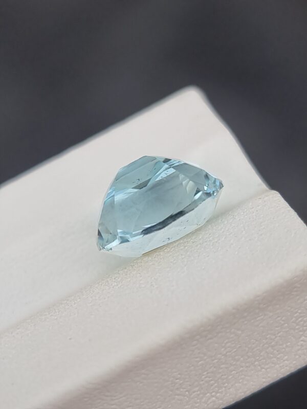 Natural Light Blue Aquamarine, 5.22 Carats Cushion Cut from Afghanistan (Untreated - Image 4