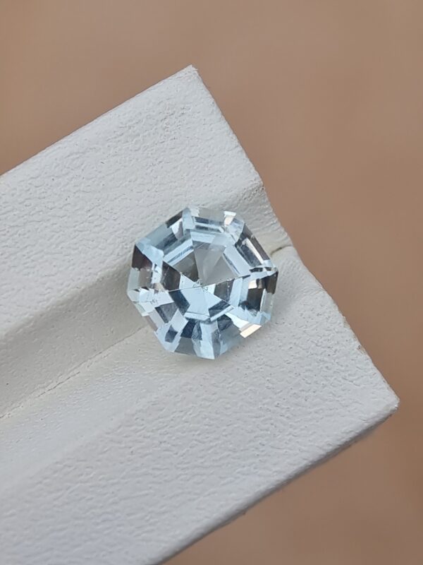 Natural Light Blue Aquamarine, 4.10 Carats Octagonal Cut from Afghanistan (Untreated)