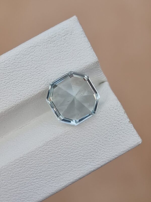 Natural Light Blue Aquamarine, 4.10 Carats Octagonal Cut from Afghanistan (Untreated) - Image 4