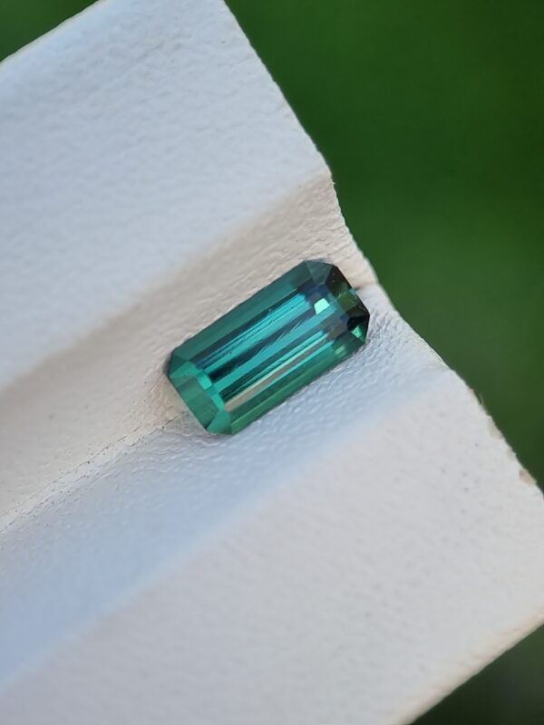 Natural Bluish Green Emerald Cut Tourmaline 0.92 ct | Loupe Clean - Image 2