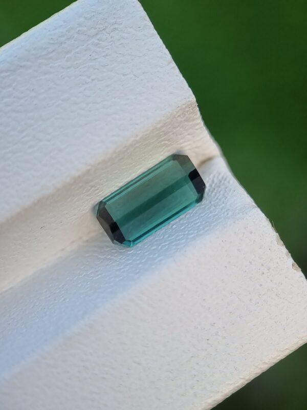 Natural Bluish Green Emerald Cut Tourmaline 0.92 ct | Loupe Clean - Image 4