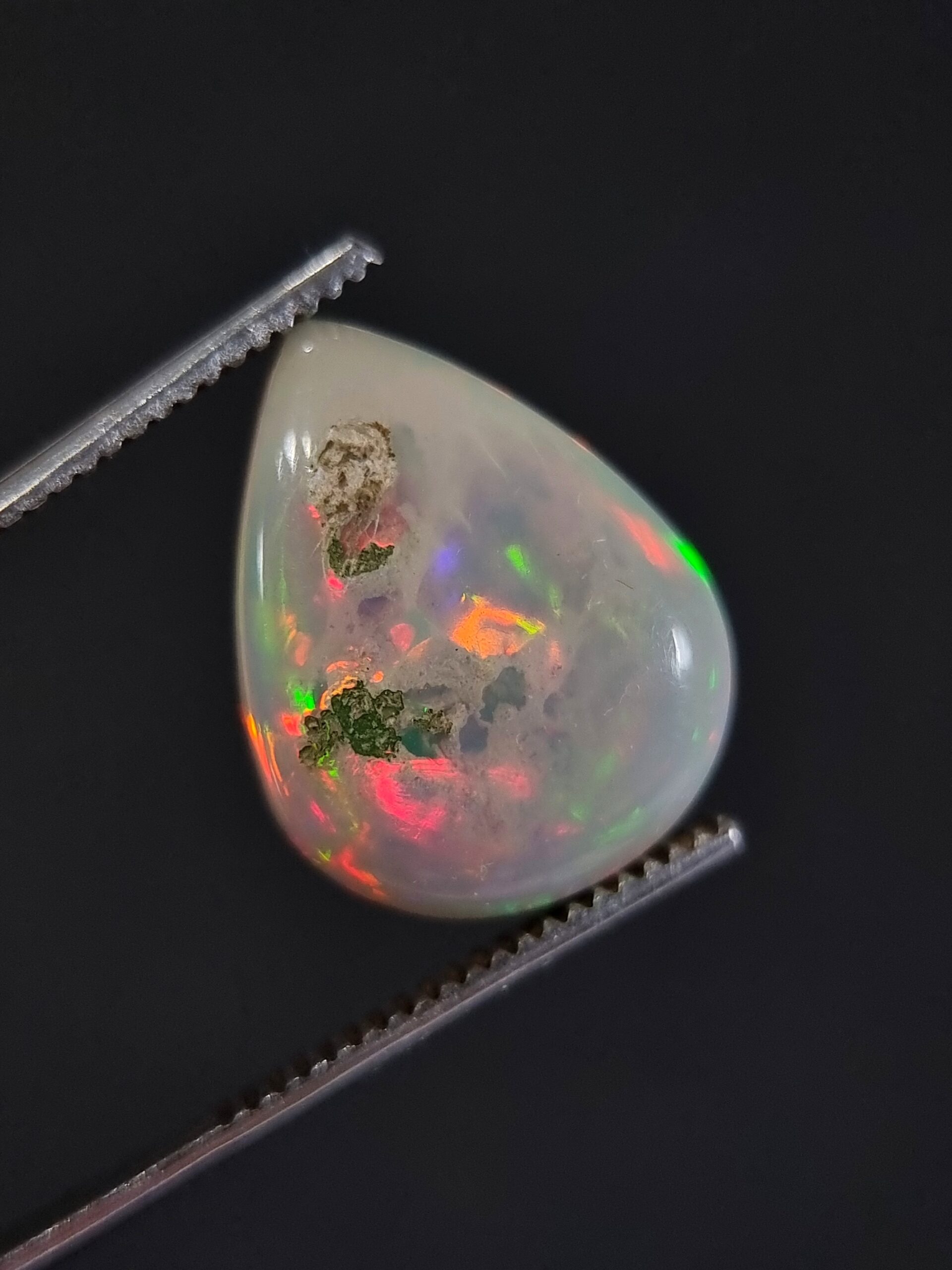 Natural Ethiopian Opal 6.67 ct, Pear Shape, White, Translucent