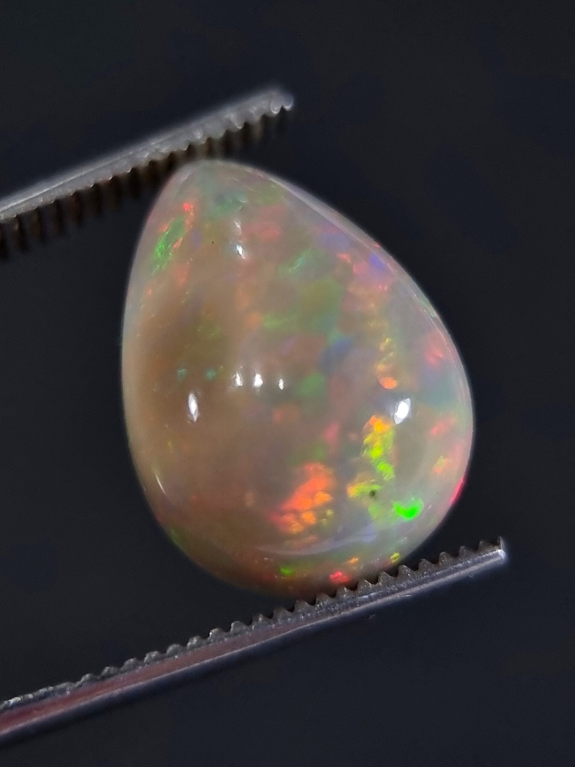 Natural Opal Pear Shape - 11.41 ct - White, Translucent, Ethiopian Origin