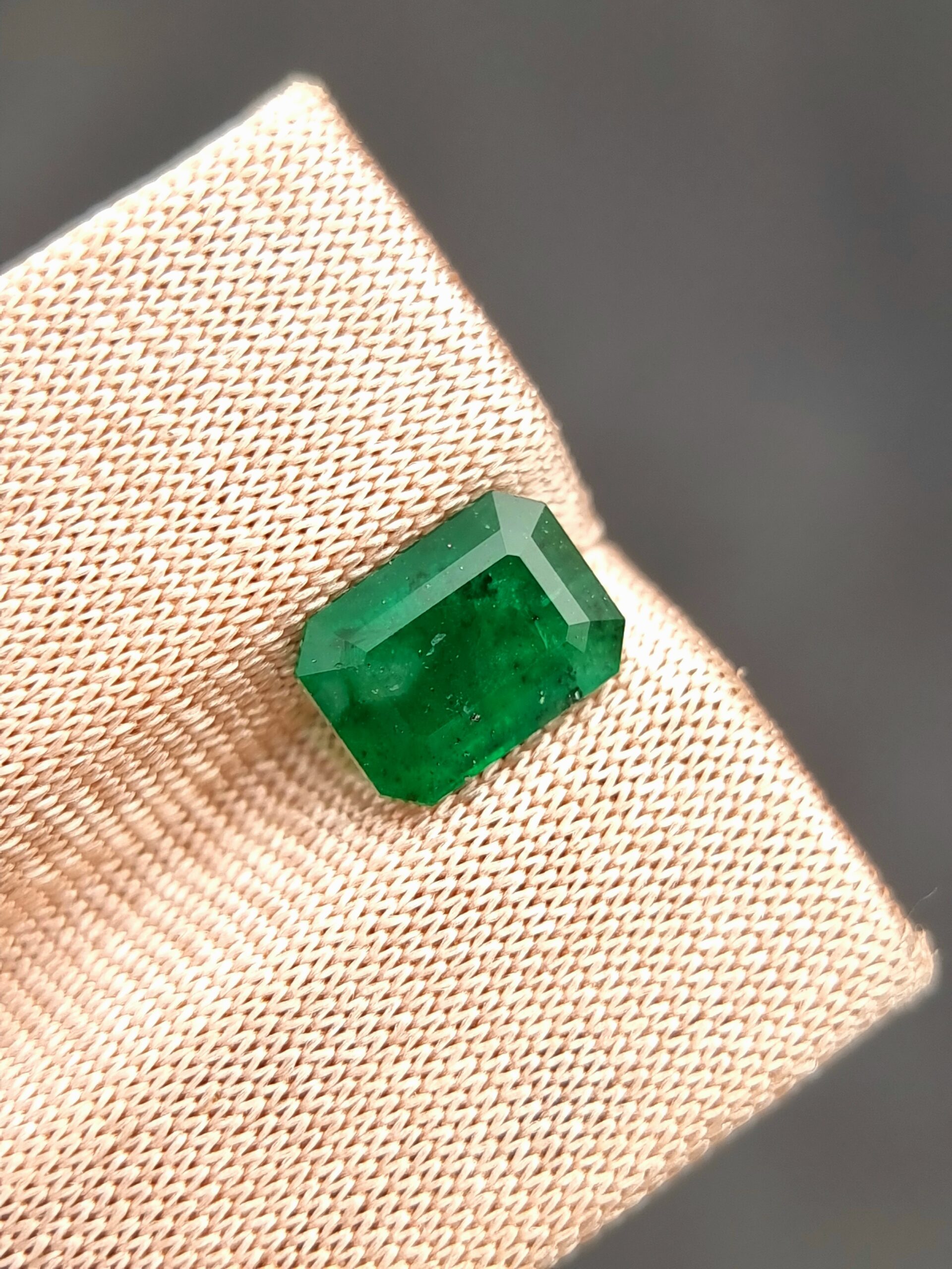 Stunning 1.38 ct Natural Emerald with Emerald Cut – Swat, Pakistan