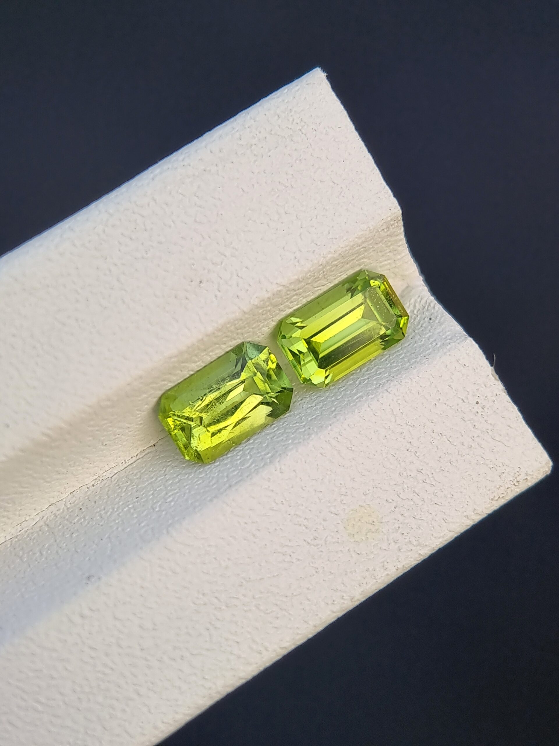 Natural Emerald-Cut Peridot Pair – 1.46 ct & 1.64 ct, Slightly Yellowish Green