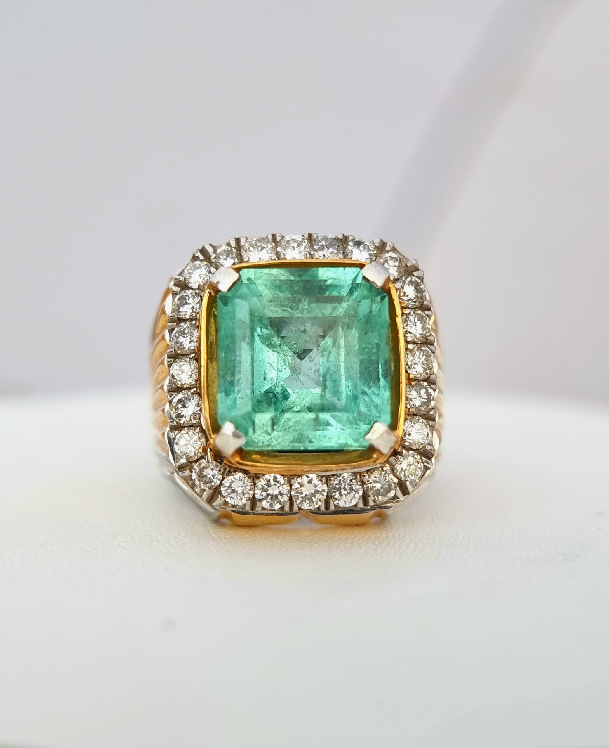 9K White Gold Men’s Ring with 8.00 ct Colombian Emerald & 1.16 ct Natural Diamonds