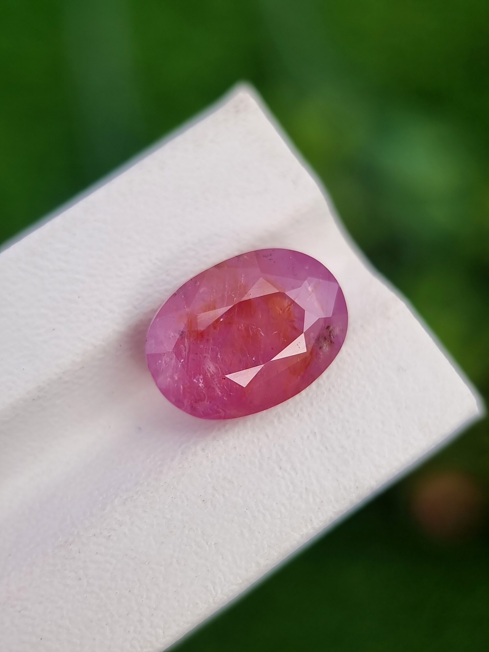 Natural Padparadscha Sapphire 7.56 ct Oval Cut – Rare Orangish Pink, Untreated & Certified