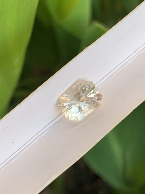Imperial Topaz Orange Yellowish From Katlang | 2.59 ct | - Image 2